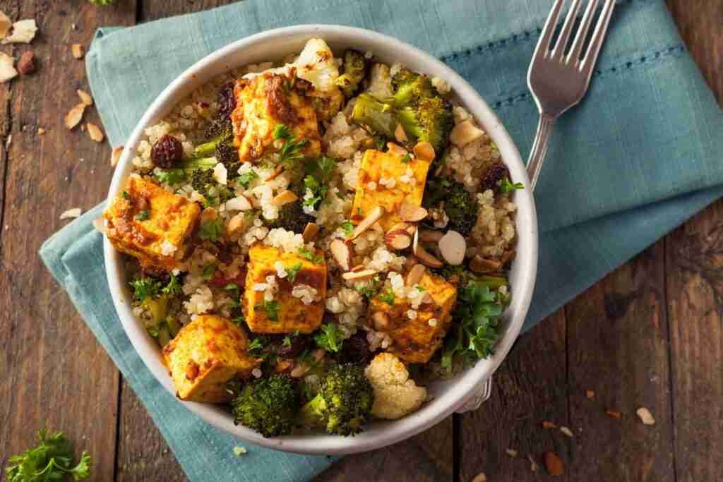 Homemade Quinoa Tofu Bowl 