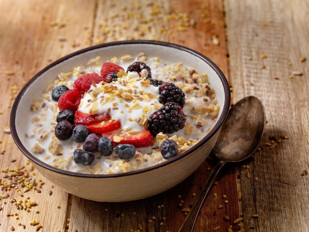 Breakfast Cereal With Yogurt and Fresh Fruit